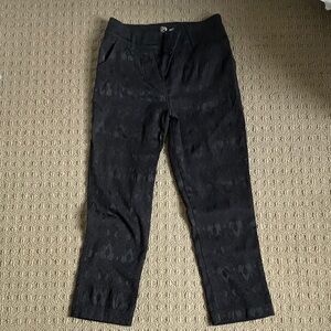 Elegant Black Capris